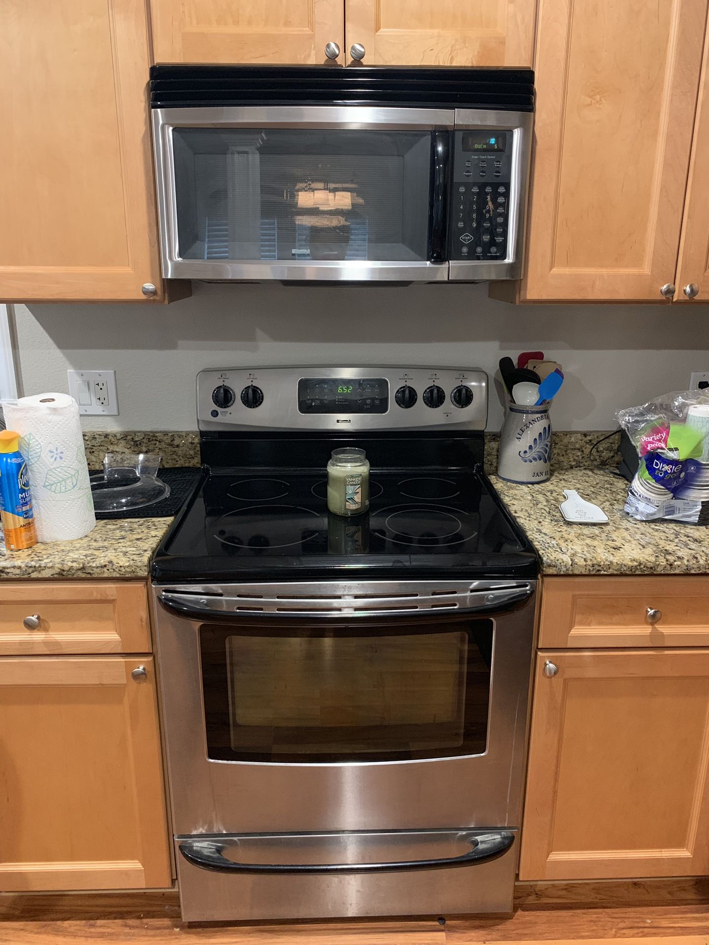 Kenmore Kitchen Appliances (Stove, Microwave, Dishwasher)