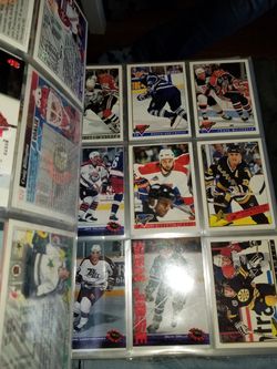 Hundreds of hockey card