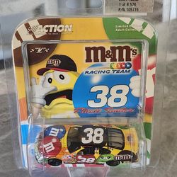 2004 M&M’S Taurus Race Team Nascar #38 Elliot Sadler Diecast Stock Car 1:64 Scale Stock Car