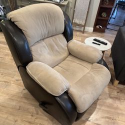Super Comfy recliner 