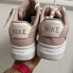 Court Vision Alta -NIKE (Shoe