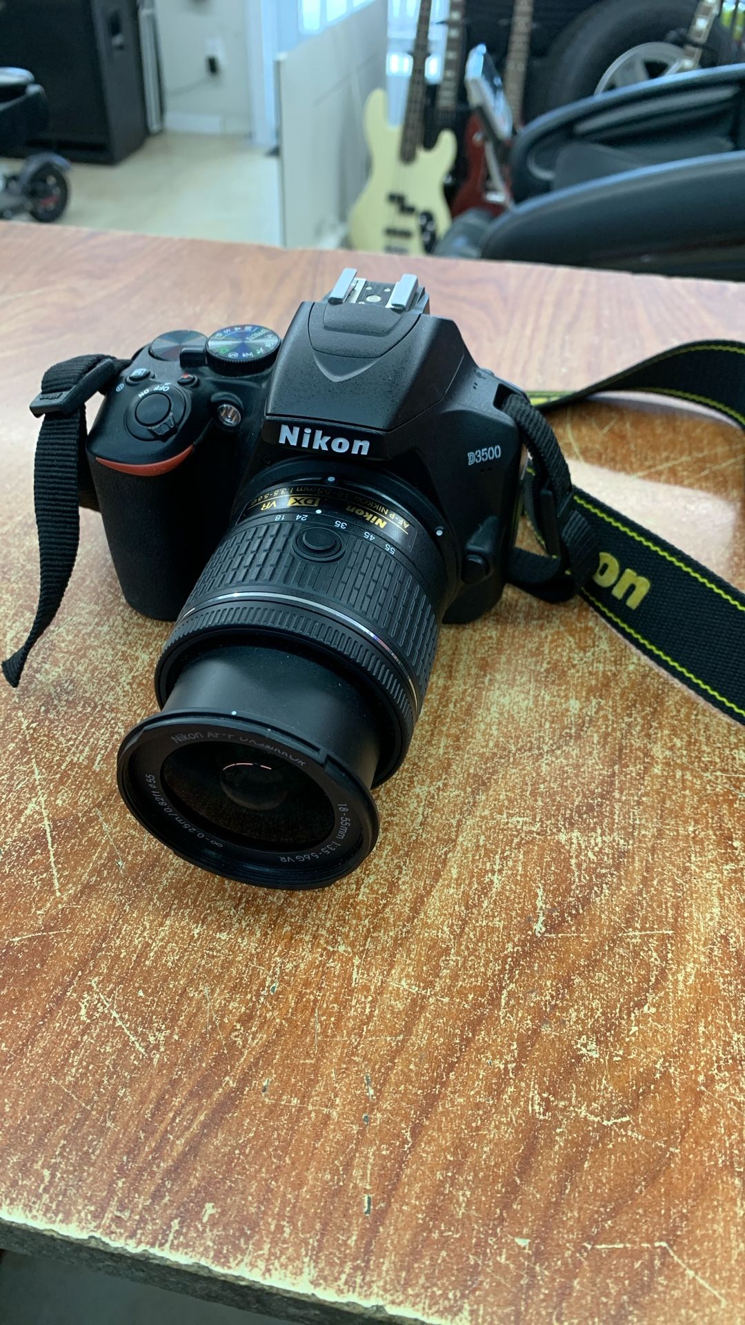 Nikon D3500 Digital Camera w/18-55 Lens, Chrgr