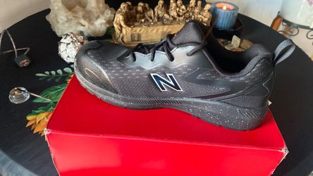 new balance logic comp toe work shoes