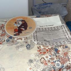 Norman Rockwell Collectible Plate Santa In The Subway