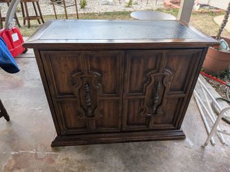 Beautiful Dark Wood Cabinet- Mira Mesa pickup