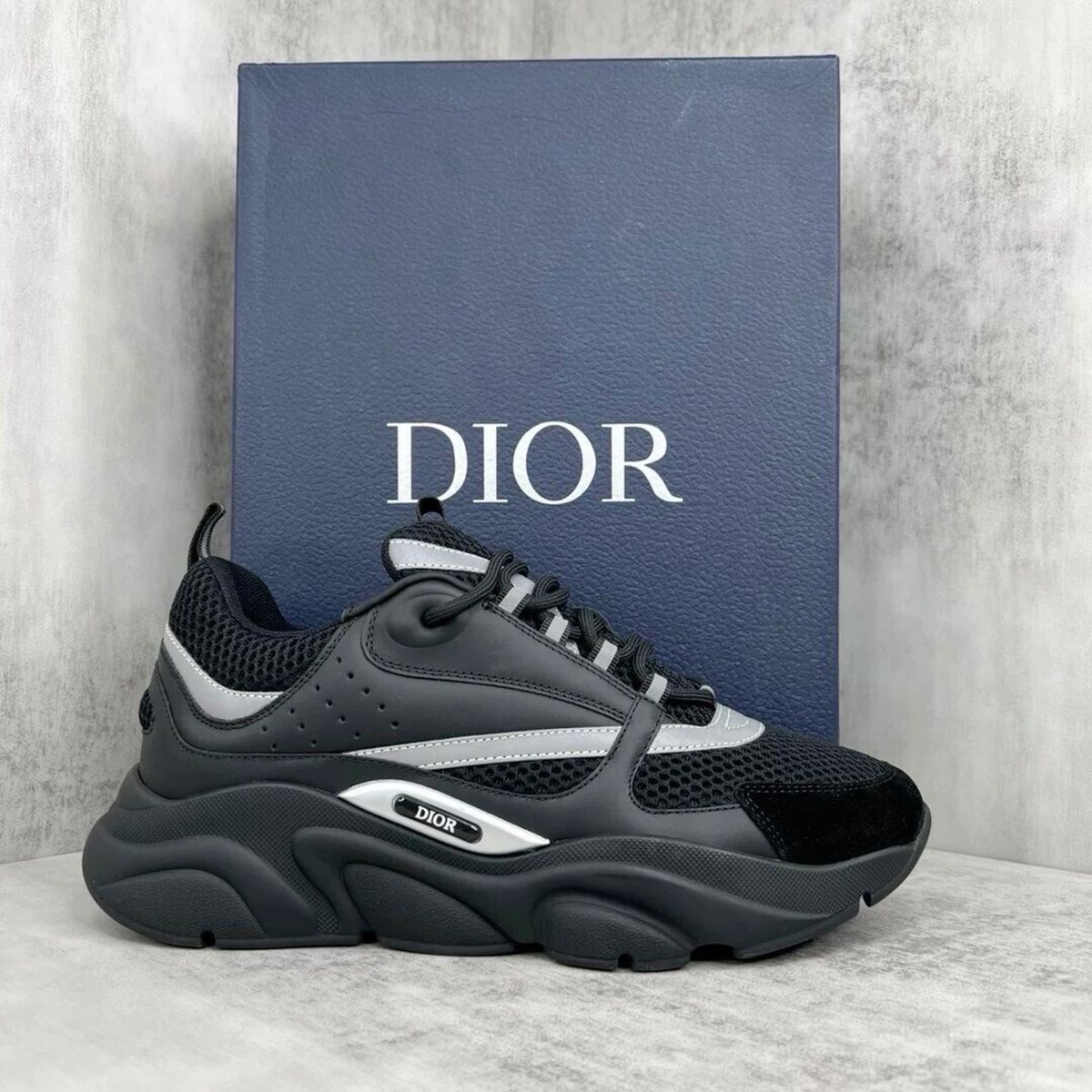 Dior B22s *Brand New* SIZE 9/9.5