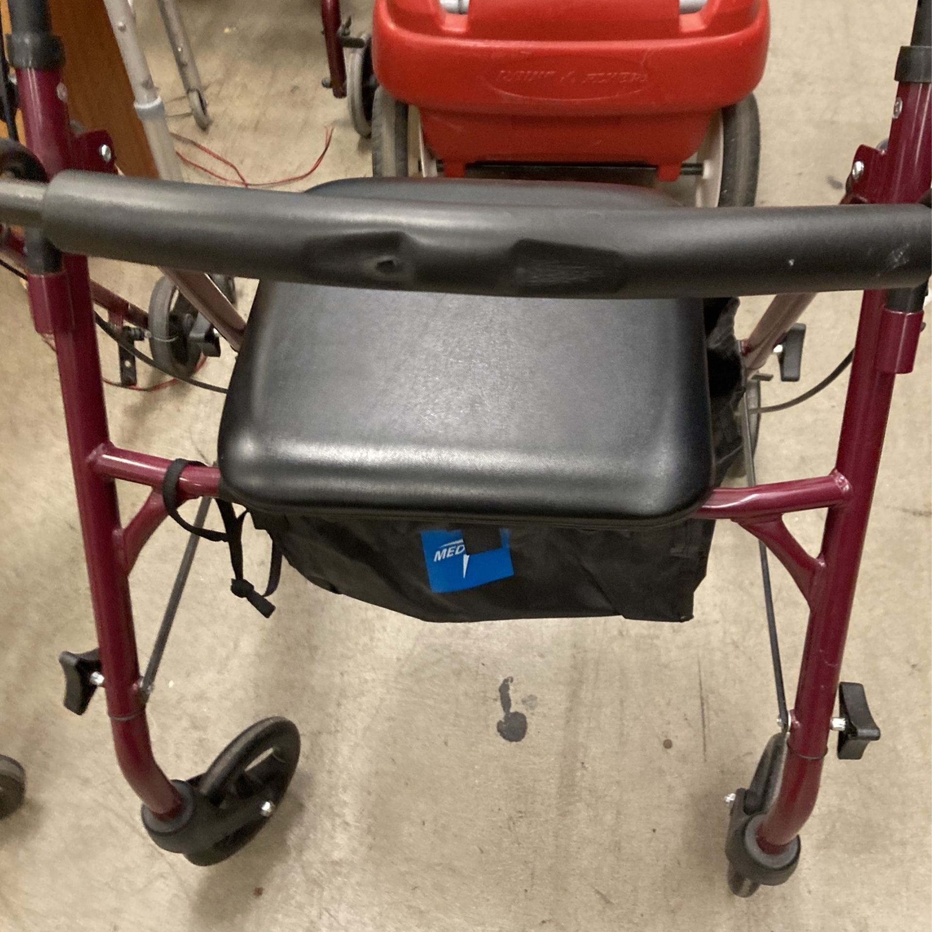 Walker With Seat Goodwill Moreno Valley 92