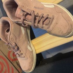 Women pink Suede Reeboks
