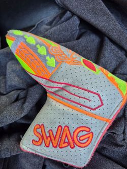 Swag Golf El Grande Sherbert King special blade putter headcover.