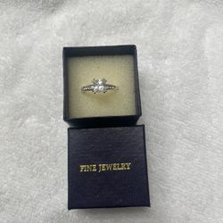 Womens Engagement Ring 