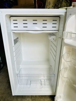 3.2 Cu.Ft Mini Fridge with Freezer, Single Door Mini Fridge