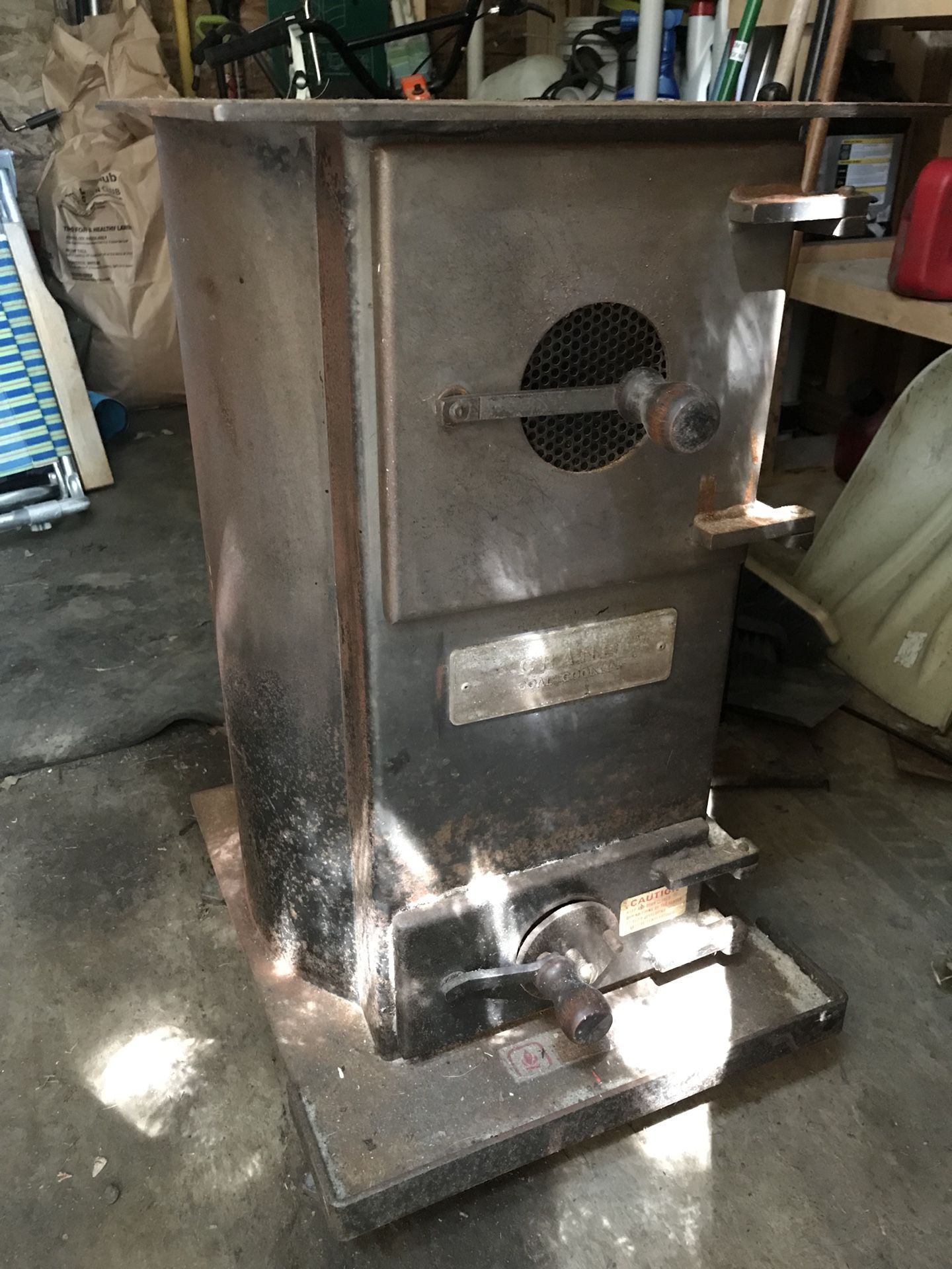 Crane: Coal and Wood Stove