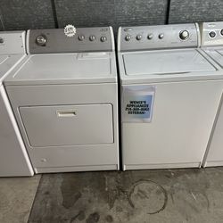 Whirlpool Washer And Gas Dryer 