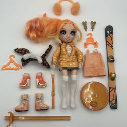 MGA Entertainment Rainbow High Poppy Rowan Doll with 2 Outfits 1 Ski!
