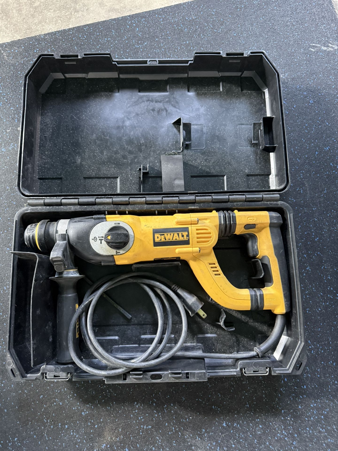 DEWALT 1” SDS Hammer Drill D25223K
