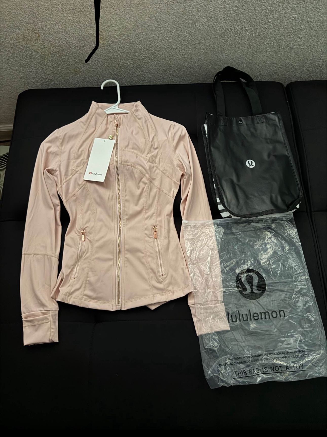 Pink lululemon women’s define jacket