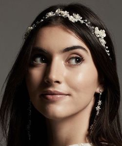 NWT! David’s Bridal By Vera Wang Pearl And Crystal Flower Garland Bridal Headband