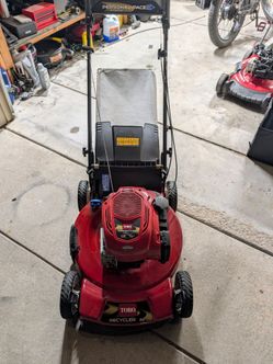 Toro recycler 22" self propelled lawn mower