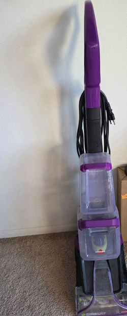Bissell Wet Vacuum cleaner