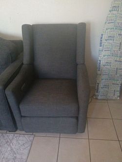 Electric swivel recliner