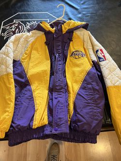 LA Lakers starter Jacket for Sale in Glendale, AZ - OfferUp