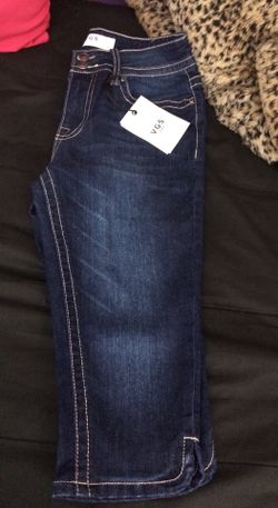 New size 4 Capri