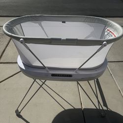 Fisher price baby bassinet