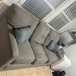 Sofa And Pullout Bed - La-z-boy Kennedy III Ivory Queen Sleeper AO D 156