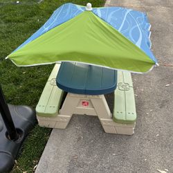 Step2 Kid’s picnic table