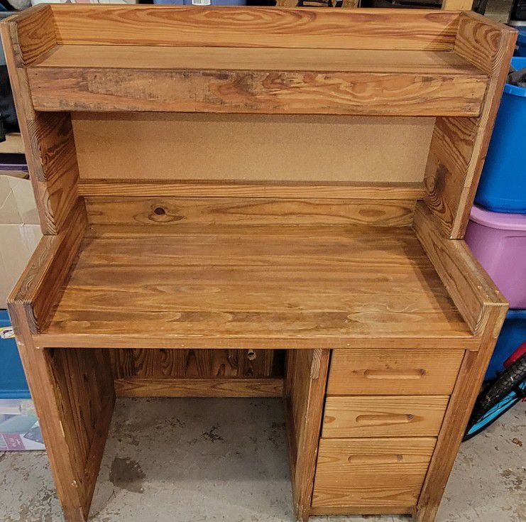 This End Up Wooden Desk With Lighted Hutch And Chair