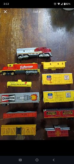 HO Scale Model Train Cars Mixed Lot