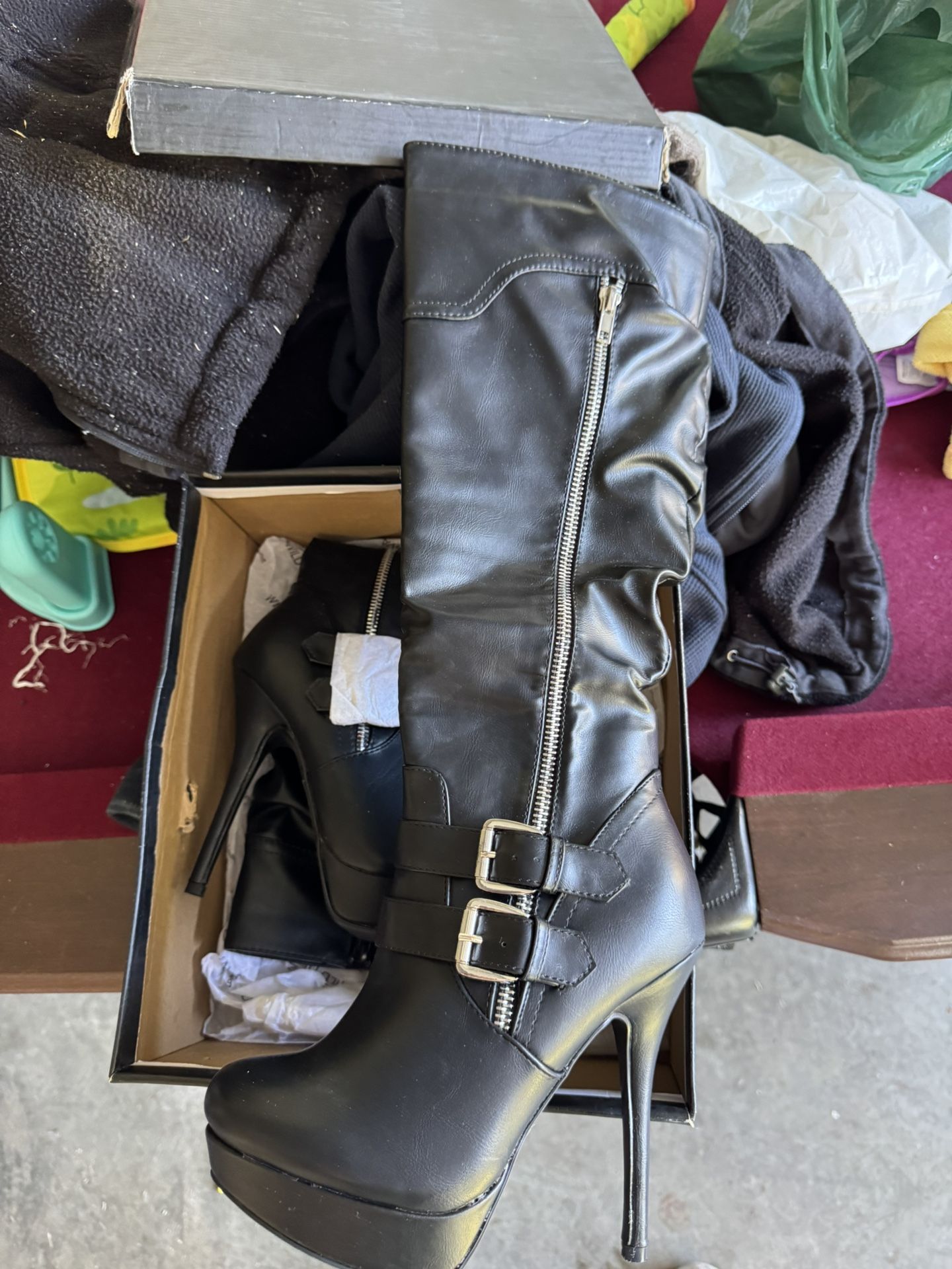 Black Boots 5.5