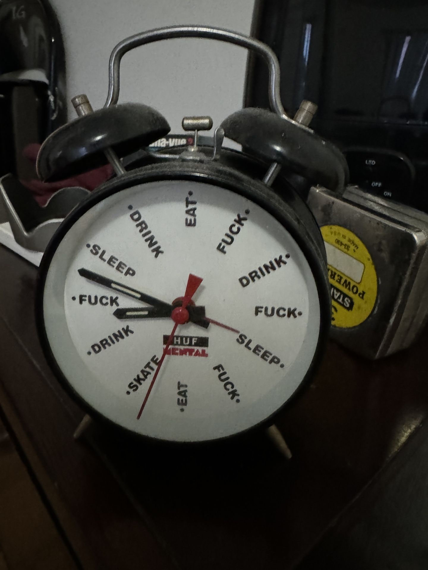 ☆【限定】HUF × SKATE MENTAL ALARM CLOCK Skate Mental X Huf Alarm Clock