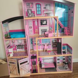 Large Doll House With Furniture 