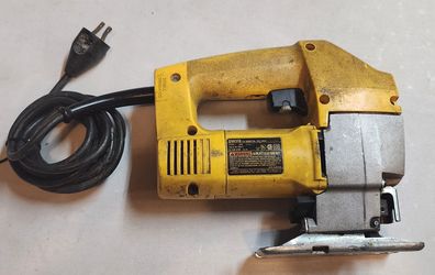DeWalt DW318 orbital jigsaw
