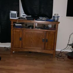 Cabinet/ Entertainment Center