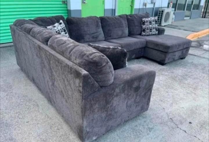 Sectional couch