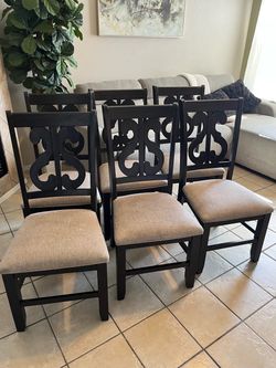 Set of 6 Wooden dining chairs, sturdy/strong