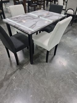 Dining Set 5pcs Brand New In Box