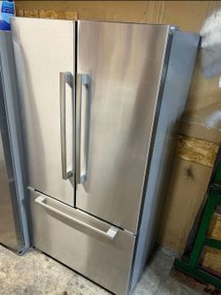 Bosch Refrigerator Counter Depth Perfect working condition