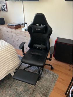 Gaming chair