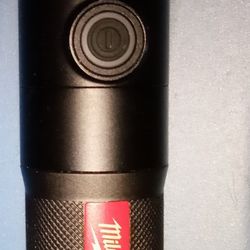 MILWAUKEE L4FMLED-201 USB TORCH 800 LUMENS FLASH LIGHT
