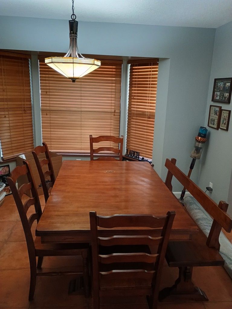 Dining Room Table With Bench And 5 Chairs
