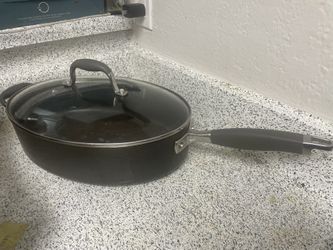14”. Long. Oval Nonstick Pan