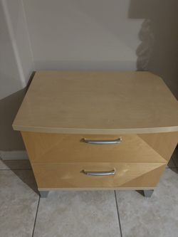 2 nightstand