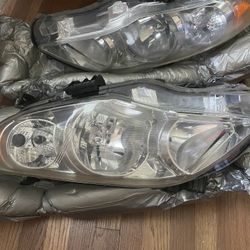 Headlights Set 2011 Toyota Corolla