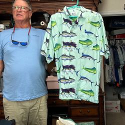 XL Fishing Shirt made by UZZI