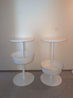 White round side tables