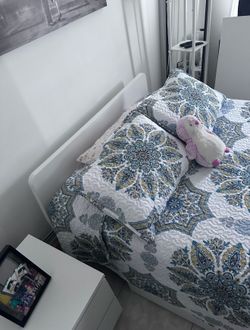 Bed full