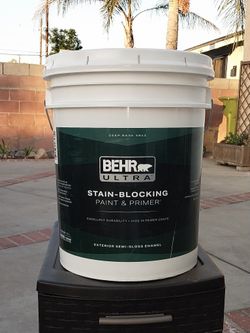 BEHR PREMIUM PLUS ULTRA Exterior Paint